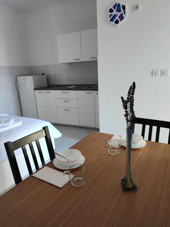 Apartments Frank Šilo Esterno foto